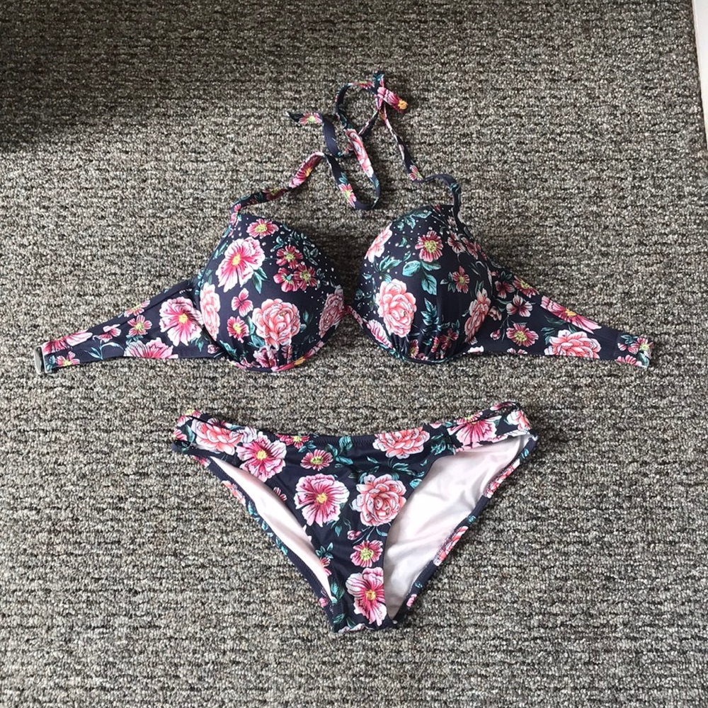 Floral bikini. Never Worn